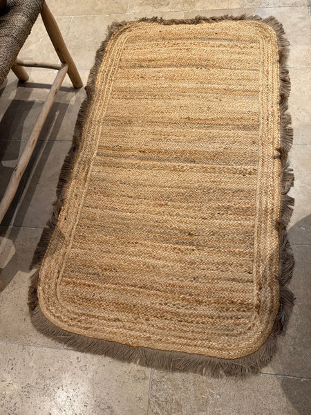 Tapis jute frangés