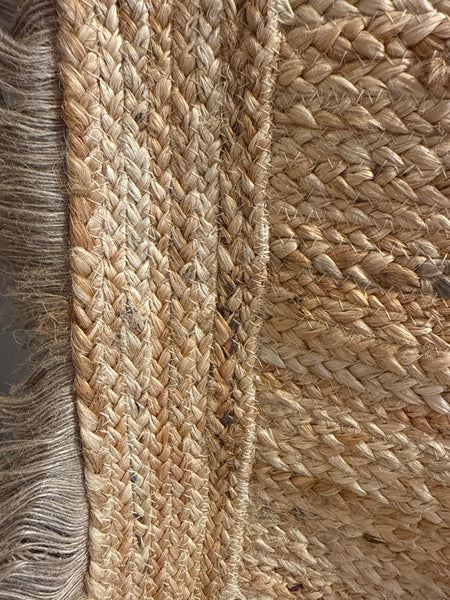 Tapis jute frangés