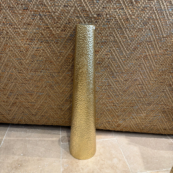 Vase martelé doré