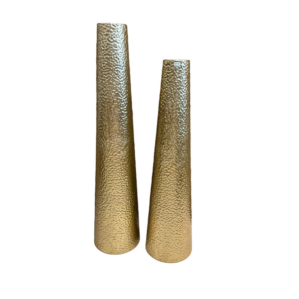 Vase martelé doré